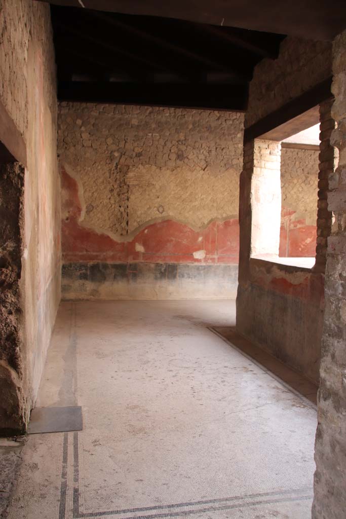 Villa San Marco, Stabiae, September 2019. Corridor 32, looking west. Photo courtesy of Klaus Heese.