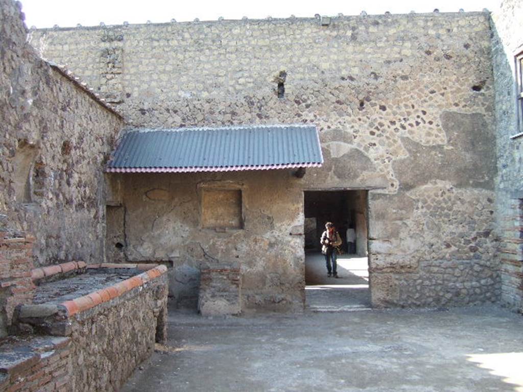 Villa of Mysteries, Pompeii. May 2006. Looking north through room 61, towards peristyle C.