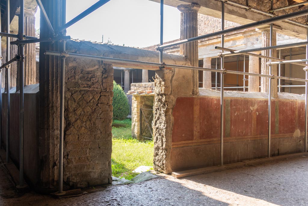 Villa of Mysteries, Pompeii. October 2023. Looking west along south wall, or pluteus, of peristyle D. Photo courtesy of Johannes Eber.