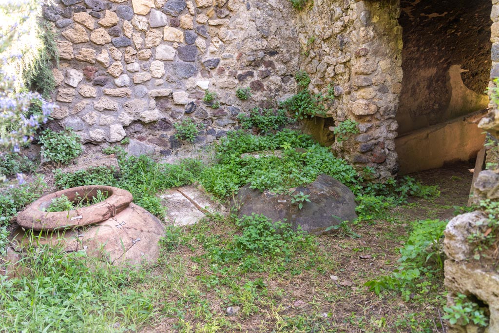 Villa of Mysteries, Pompeii. October 2023. Area at rear of room 50, looking east. Photo courtesy of Johannes Eber.