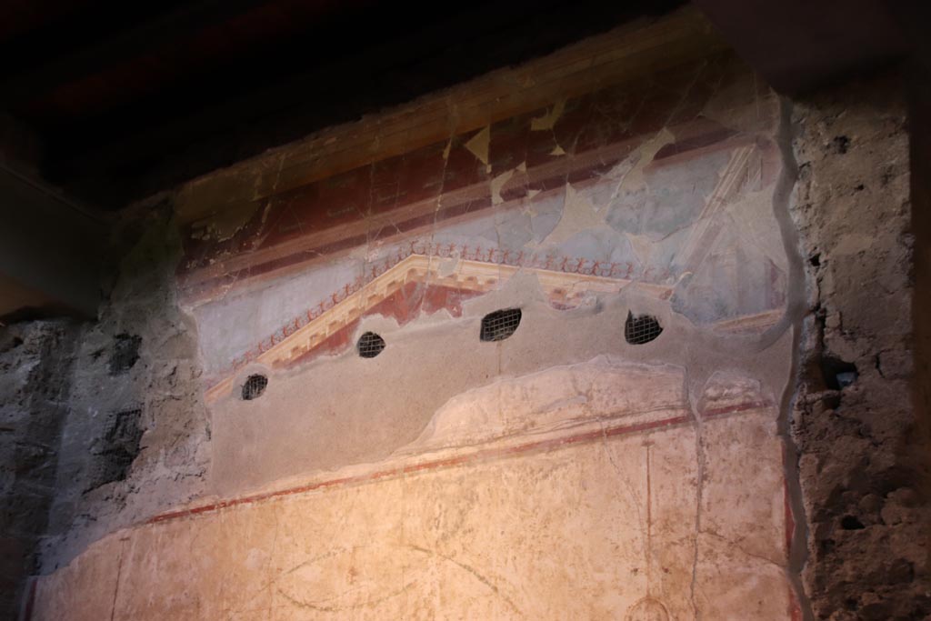 Villa of Mysteries, Pompeii. May 2024. Room 14, detail of upper south wall of cubiculum. Photo courtesy of Klaus Heese.