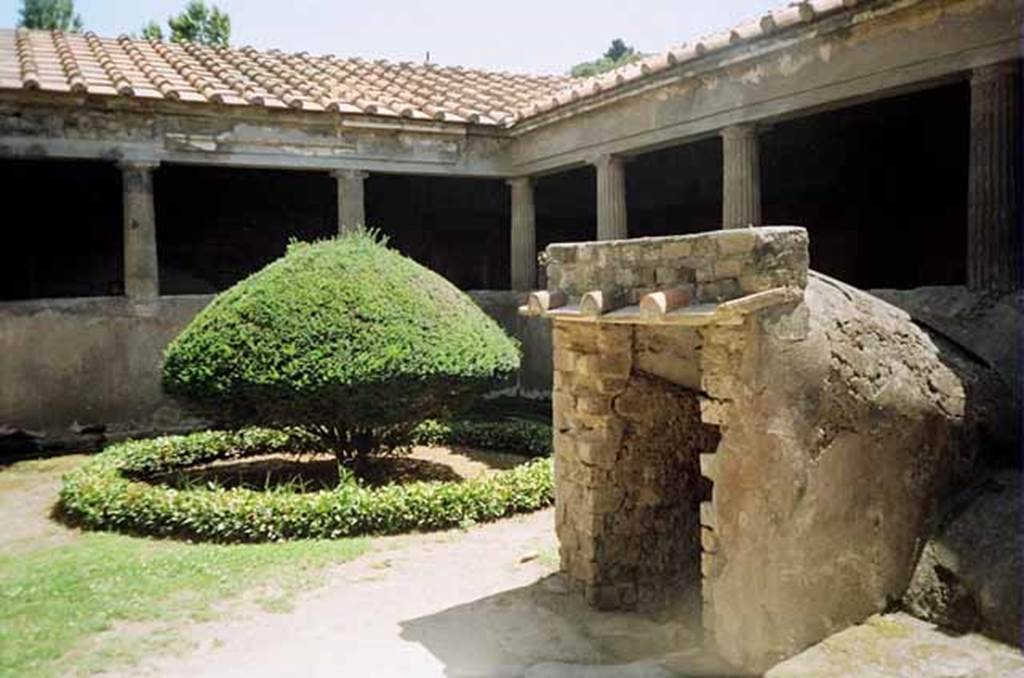 Villa of Mysteries, Pompeii. May 2010. Looking across the peristyle.
Photo courtesy of Rick Bauer.
